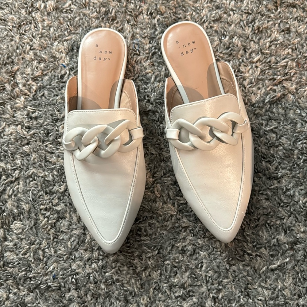NWOT A New Day flats size 6